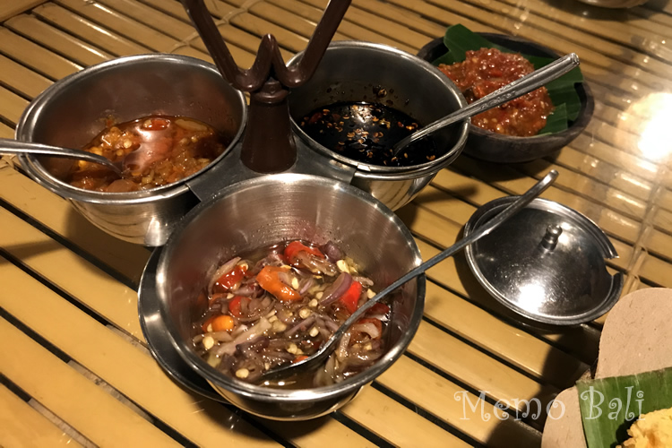 Sambal(サンバル):唐辛子ペースト。トラシ、ケチャップ、マター、メルチョンの4種セット。